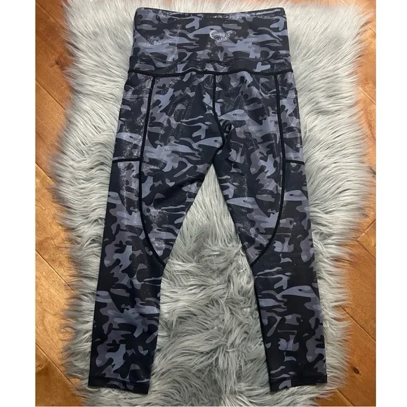 Zyia Active Camo Metallic Pocket Light n Tight Hi-Rise Leggings Size 4 - Picture 5 of 7